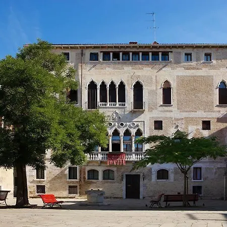 Ξενοδοχείο La Residenza 2*
