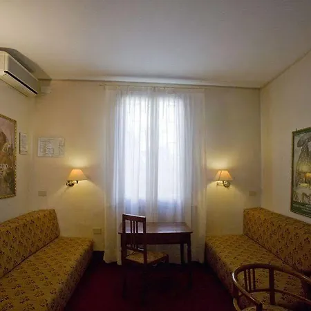 Hotel Agli Alboretti 3*