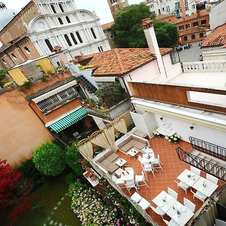 Fontana Hotel 3*