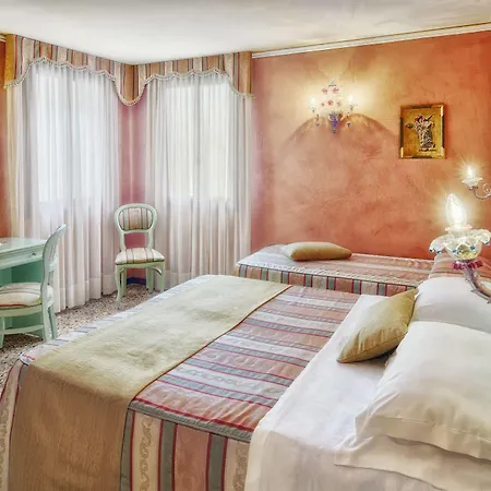 Firenze Hotel 3*