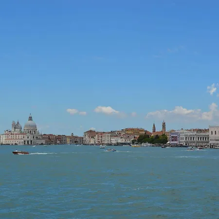 Casa Favaretto * Venice