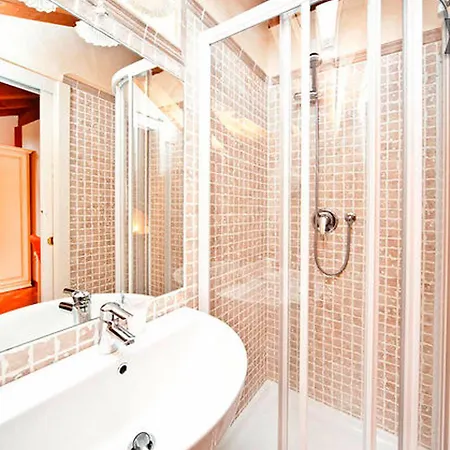 Hotel Residenza Ai Giardini 2*