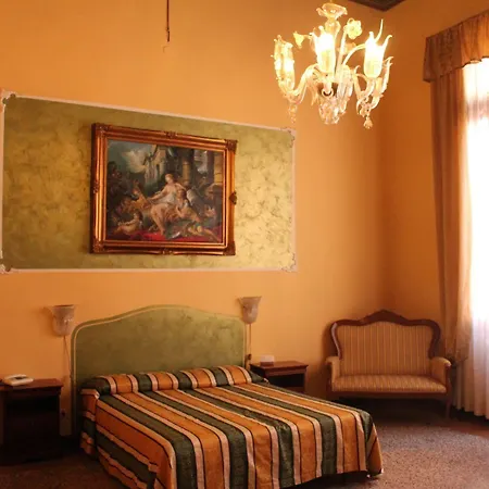 Lion Morosini Palace Hotel *
