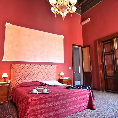 Lion Morosini Palace Hotel