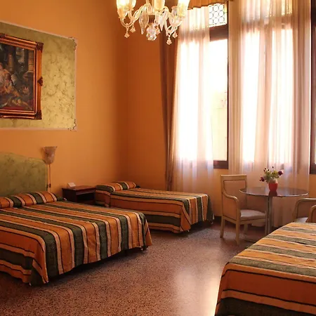 Lion Morosini Palace Hotel Venice
