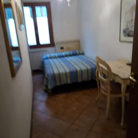 Alloggi Ss Giovanni E Paolo ונציה