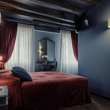 Fiorita Hotel *
