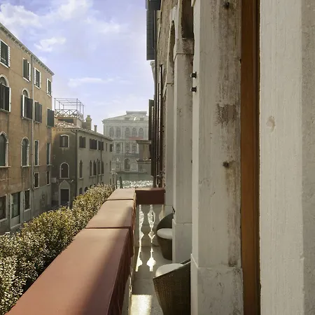 Ca' Gottardi Bed & Breakfast