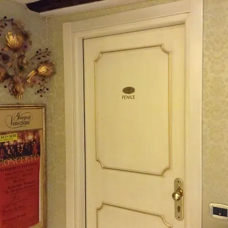 Ca' San Vio Bed and Breakfast 3*