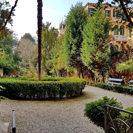 Palazzo Nani Bernardo - My Extra * Venice