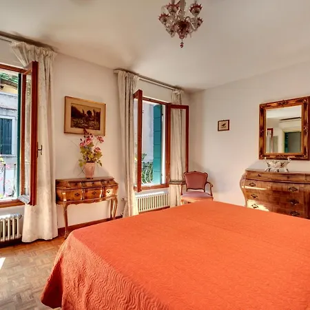 Frühstückspension Casa Di Sara 3*