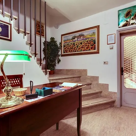 לינה וארוחת בוקר Casa Di Sara 3*