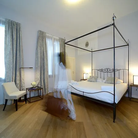 La Fenice Hotel apartamentowy 2*