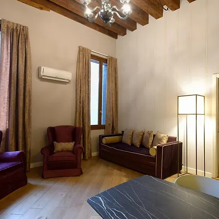 Hotel apartamentowy La Fenice 2*