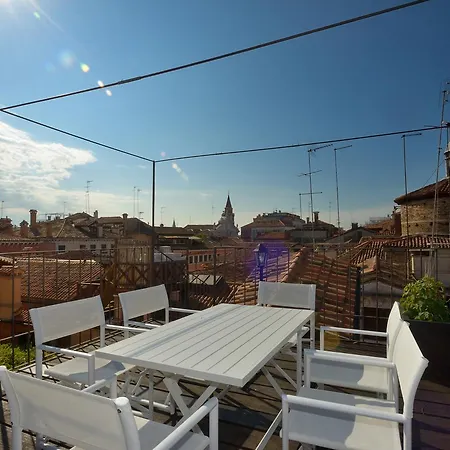 Hotel apartamentowy La Fenice Wenecja