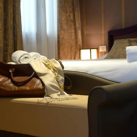 Hotel apartamentowy La Fenice Wenecja