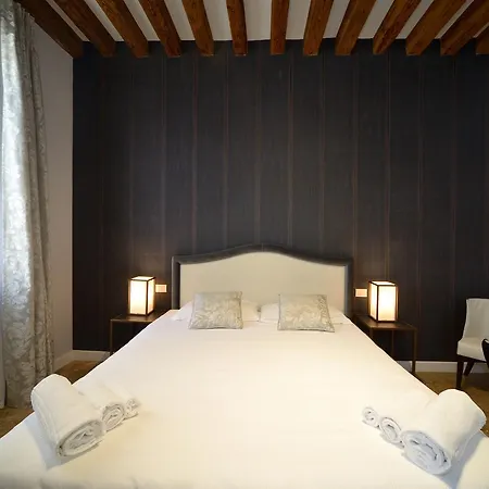 Hotel apartamentowy La Fenice Wenecja