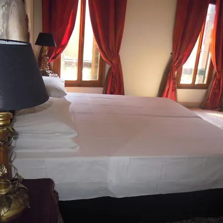 La 818 Guest house *