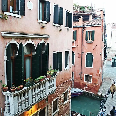 Cool Apartment *