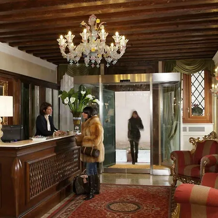 Hotel Al Duca Di 3*
