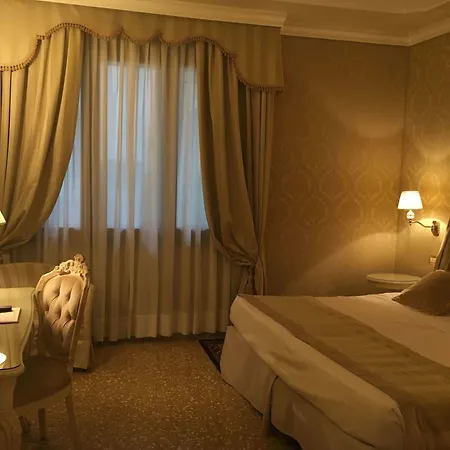 Hotel Al Duca Di 3*