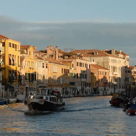 Palazzo Cendon Piano Antico 3* Venice