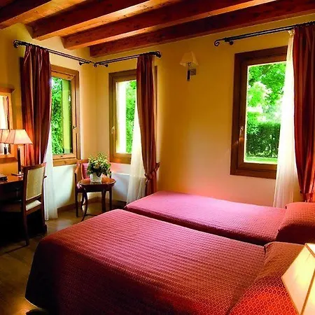 Venice Airport 4*