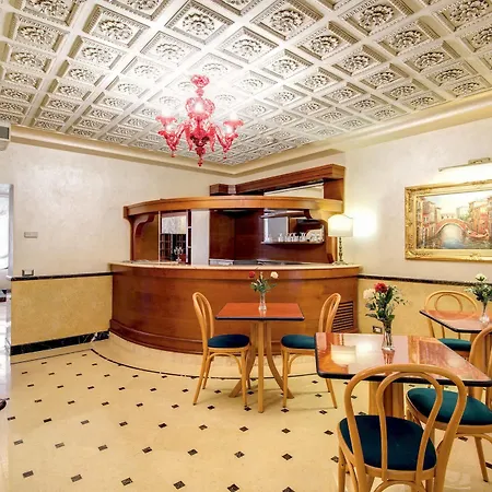 Hotel Domus Cavanis