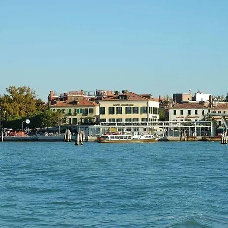 Panorama Hotel Lido de Venise