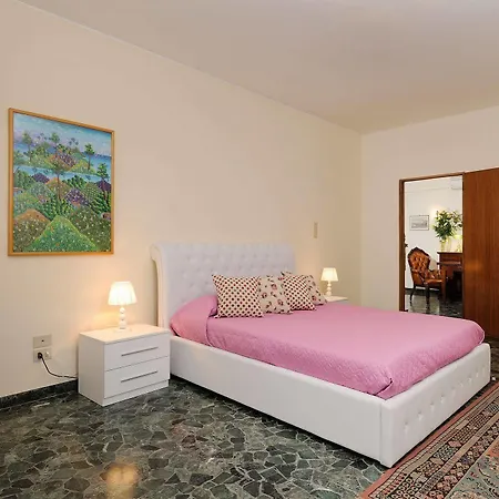 Santa Maria Nova Bed & Breakfast 2* Venedig