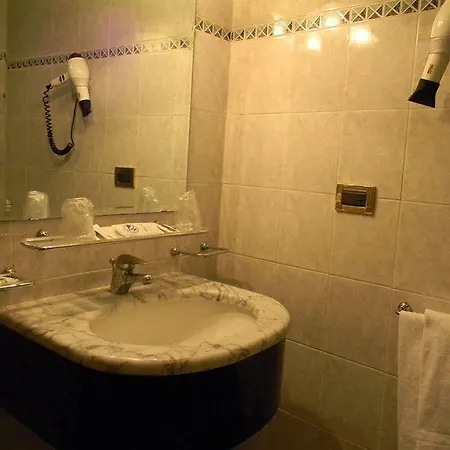 Hotel Pantalon 3*