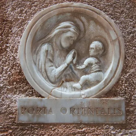 Aparthotel Porta Orientalis 2*