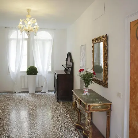 Aparthotel Porta Orientalis