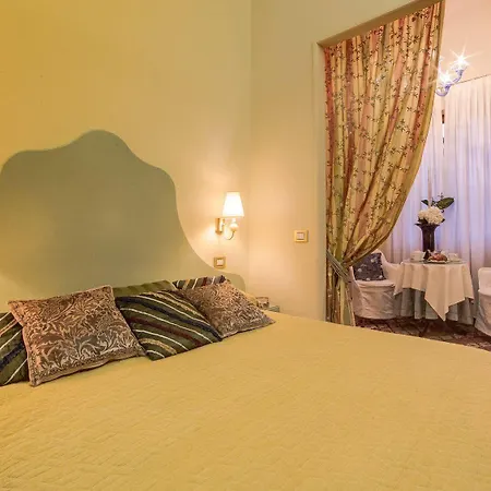 Ca' Della Corte Bed & Breakfast 2*
