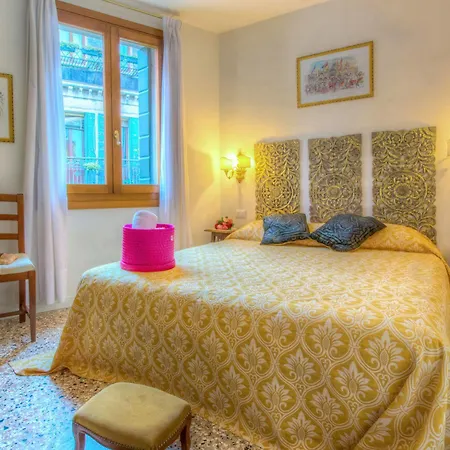 Penzion De L'osmarin Suites