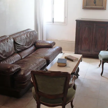 Venezianamente Apartment *