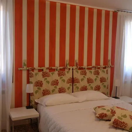 Casa Delle Ortensie Apartment *