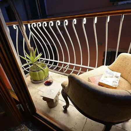Emilio Apartment