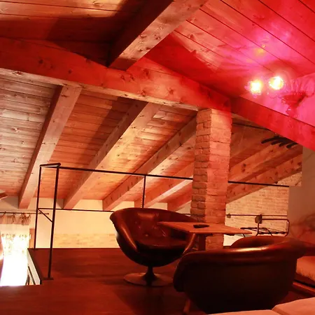 Rosso Charm Venezia