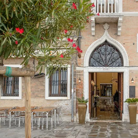 Palazzo Veneziano - Collection Hotel 4*