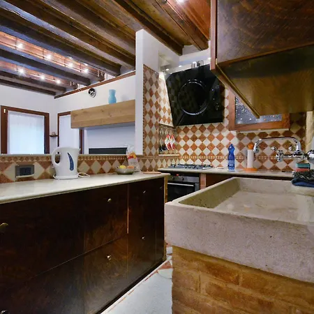Ve.n.i.ce. Cera Casa De La Vida Apartment *