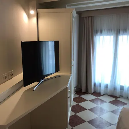 Casa de hóspedes Maddalena 2*