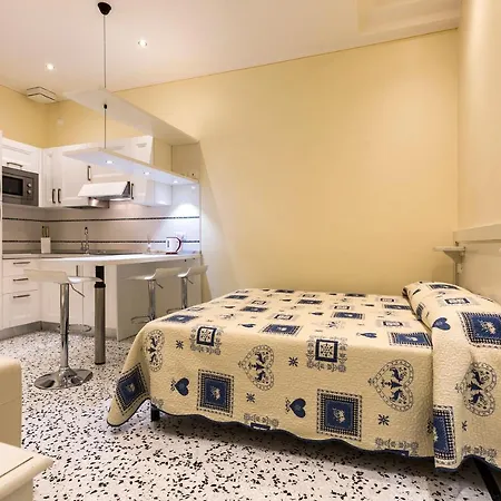 Al Mercato Di Rialto Apartment *