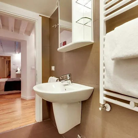 Cannaregio Canal View - Marco Polo By Wonderful Italy Apartment *