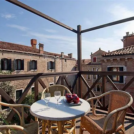 Apartment Salmaso Apartments Venice