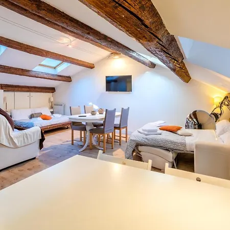Apartment Lovely