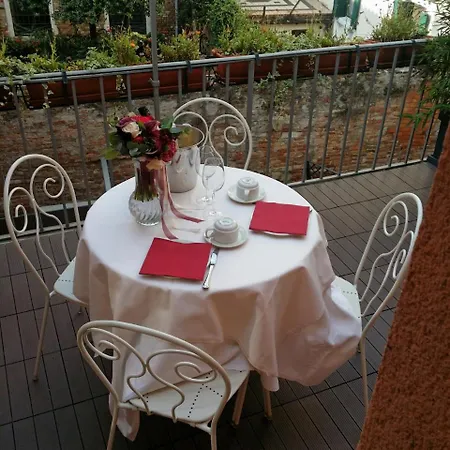 Ca' Nobile Corner