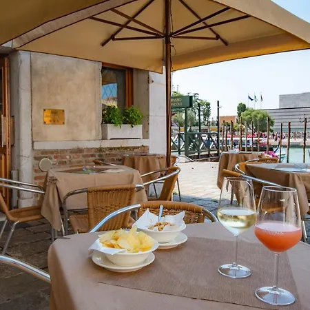 Antiche Figure Hotel