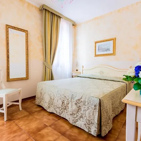 Mercurio 3* Venice