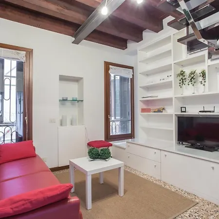 Apartment Ca Della Regina *